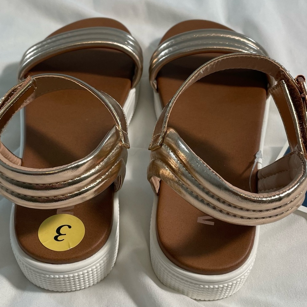 Girl’s MIA Gold and Tan Sandals - Picture 5 of 6